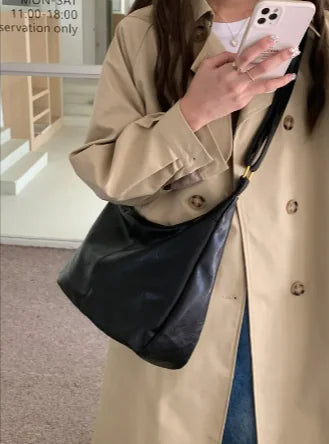 Versatile Large-Capacity Shoulder Bag